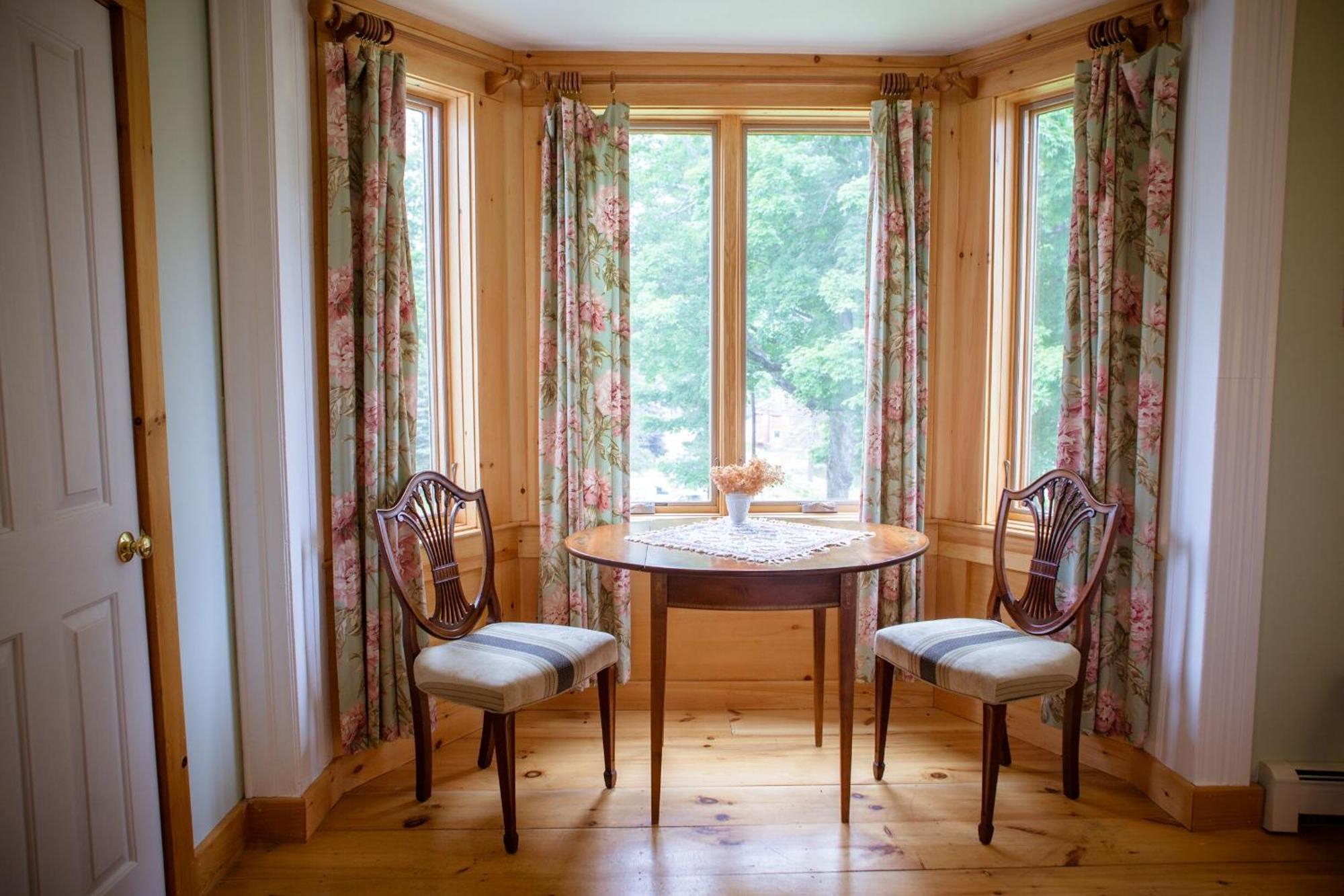 Highland Lake Inn Andover Habitación foto